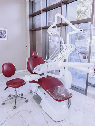Dent Leon Ağız ve Diş Sağlığı Poliklinikleri galerisinden görsel 12