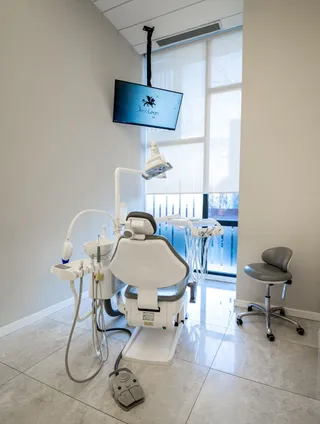 Dent Leon Ağız ve Diş Sağlığı Poliklinikleri galerisinden görsel 18