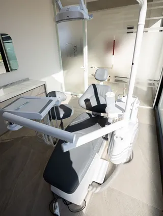 Dent Leon Ağız ve Diş Sağlığı Poliklinikleri galerisinden görsel 20