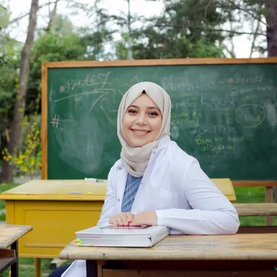 Dt. Hatice Koçkat – Diş Hekimi