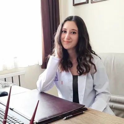Dyt. Ayça Damla Yavaş – Diyetisyen