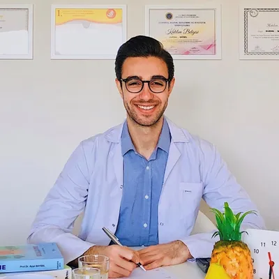 Dyt. Emirhan Bağbek – Diyetisyen