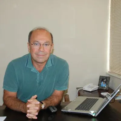 Prof. Dr. Murat Toprak – Kulak Burun Boğaz